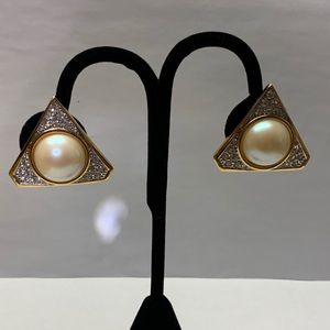 D’Orlan Clip On Earrings